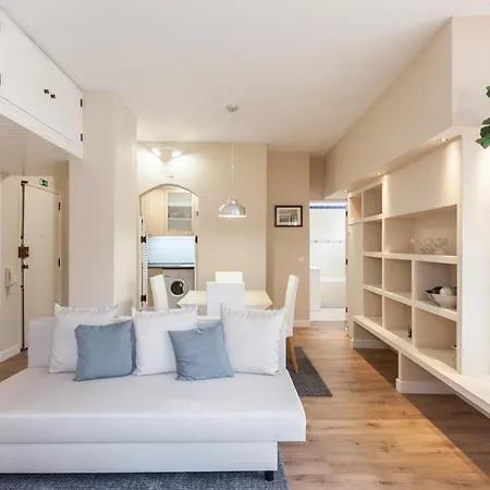 Flh Homey With Balcony *