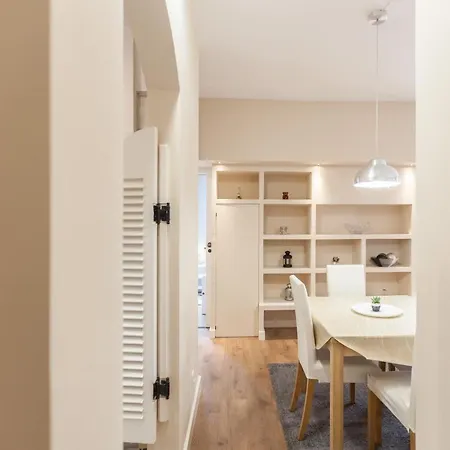 Flh Homey With Balcony