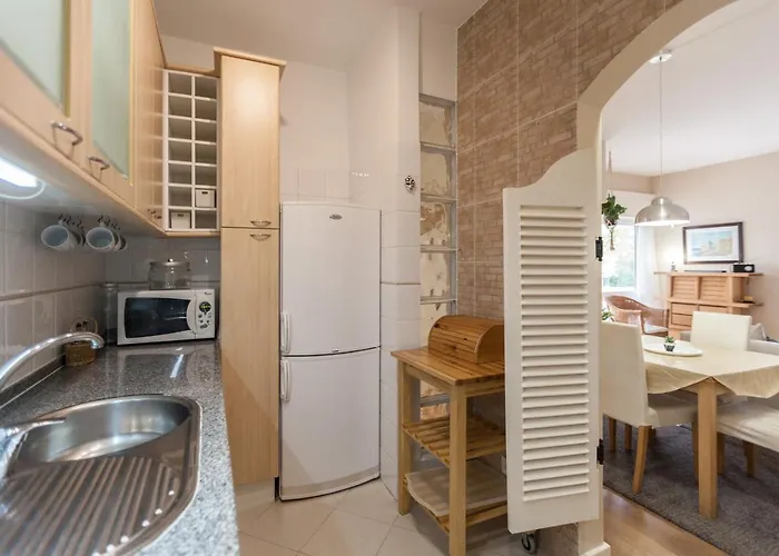 Apartment Flh Homey With Balcony *