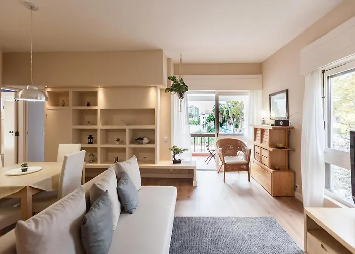Flh Homey With Balcony Appartement